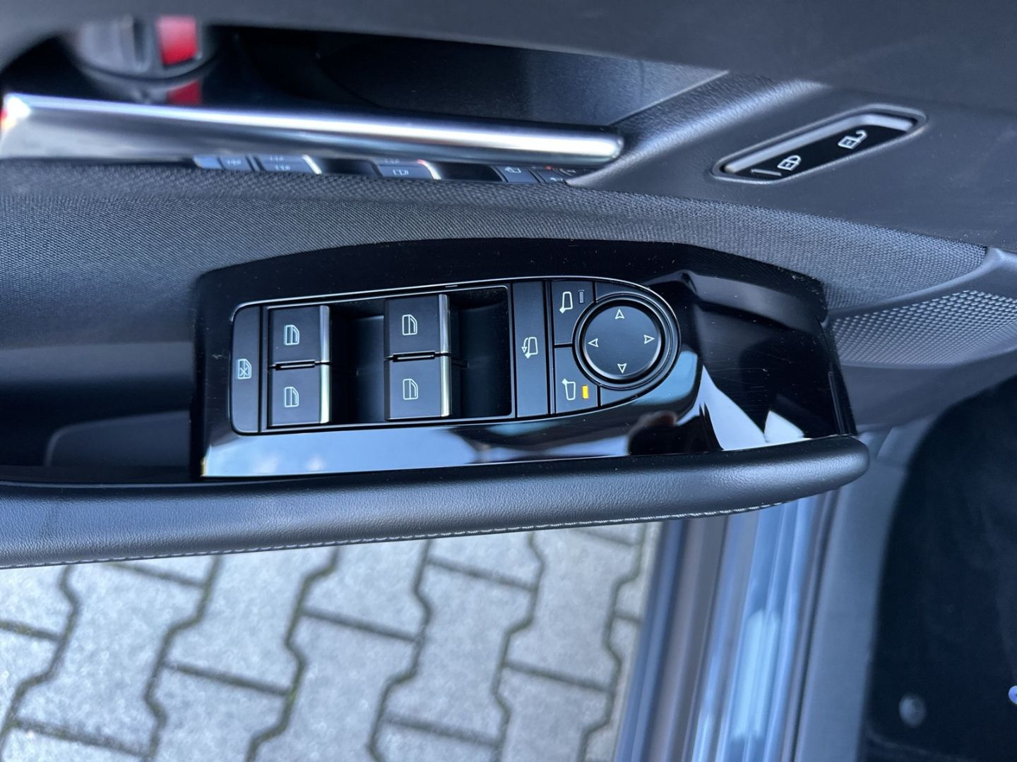 Mazda CX-30 Centre-Line 2WD 2.5 e-SKYACTIV-G 140 HUD N