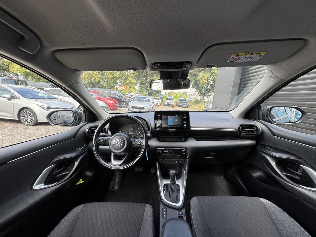 Toyota Yaris 1.5 Hybrid Business Edition - Samsaru's Car Outlet