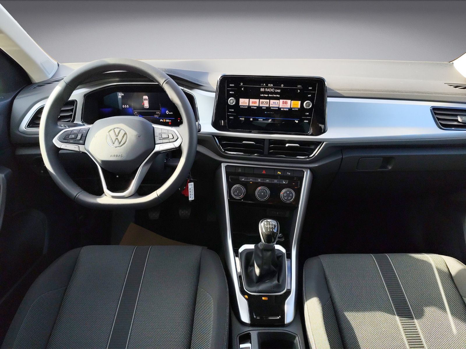 Volkswagen T-Roc 1.0 Life - Samsaru's Car Outlet