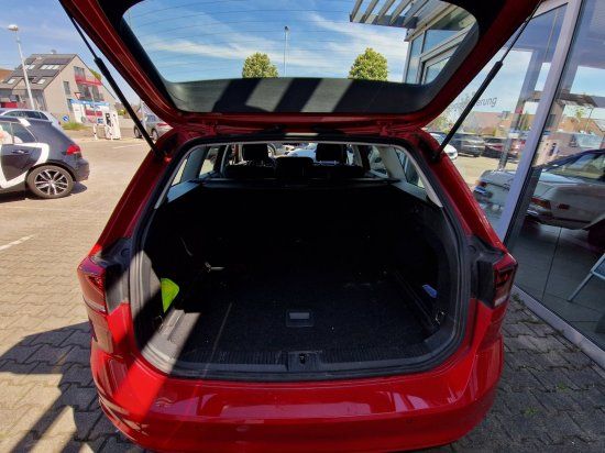 Volkswagen Passat Variant 2.0 TDI Business DSG - Samsaru's Car Outlet