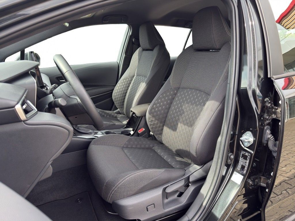 Toyota Corolla Kombi 140PS Hybrid Edition *LED-Licht*