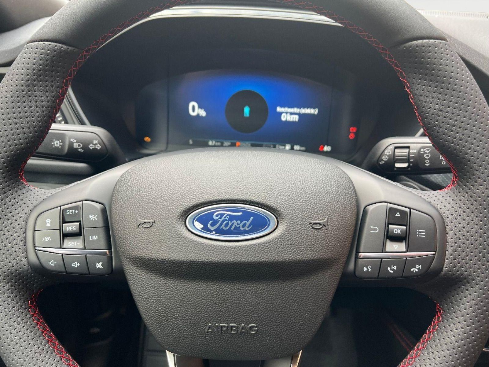 Ford Kuga ST-Line X - Samsaru's Car Outlet