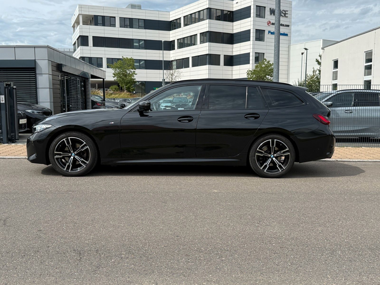 BMW 320d xD M Sport HuD AHK hifi StHzg 360° memory
