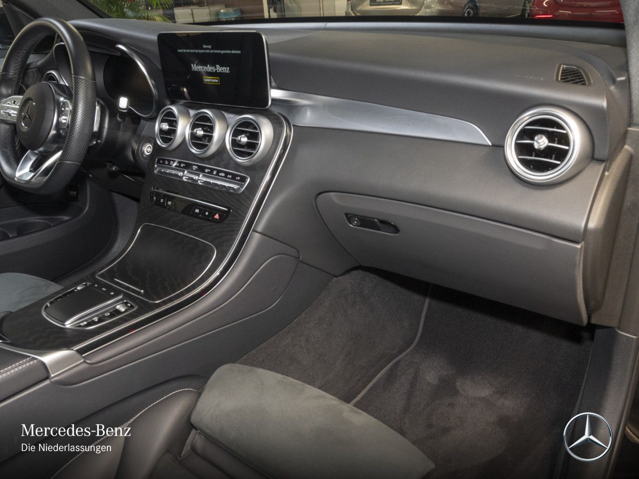 Mercedes-Benz GLC 300 de 4M Coupe - Samsaru's Car Outlet