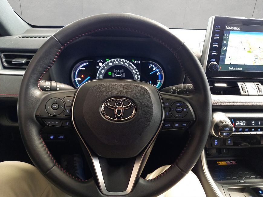 Toyota RAV 4 Plug-in-Hybrid - Samsaru's Car Outlet