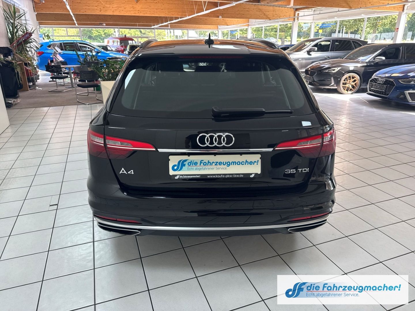 Audi A4 Avant 35 TDI advanced - Samsaru's Car Outlet