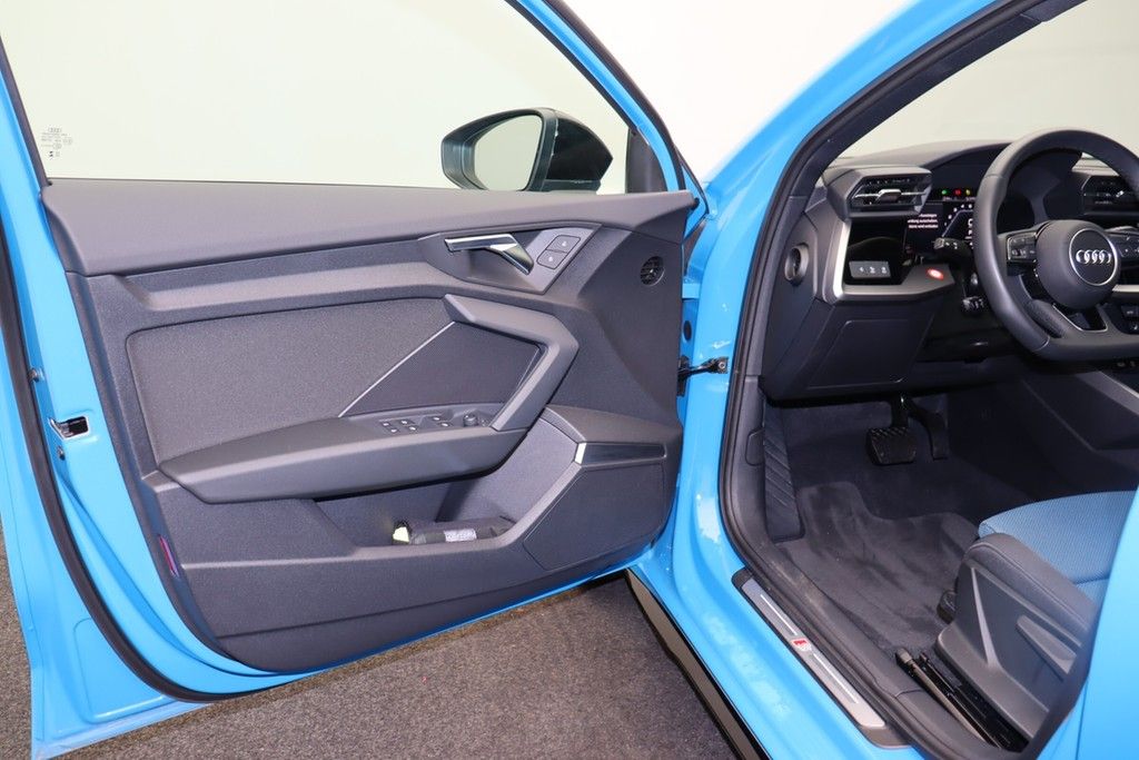 Audi A3 Sportback 35 TFSI S line - Samsaru's Car Outlet