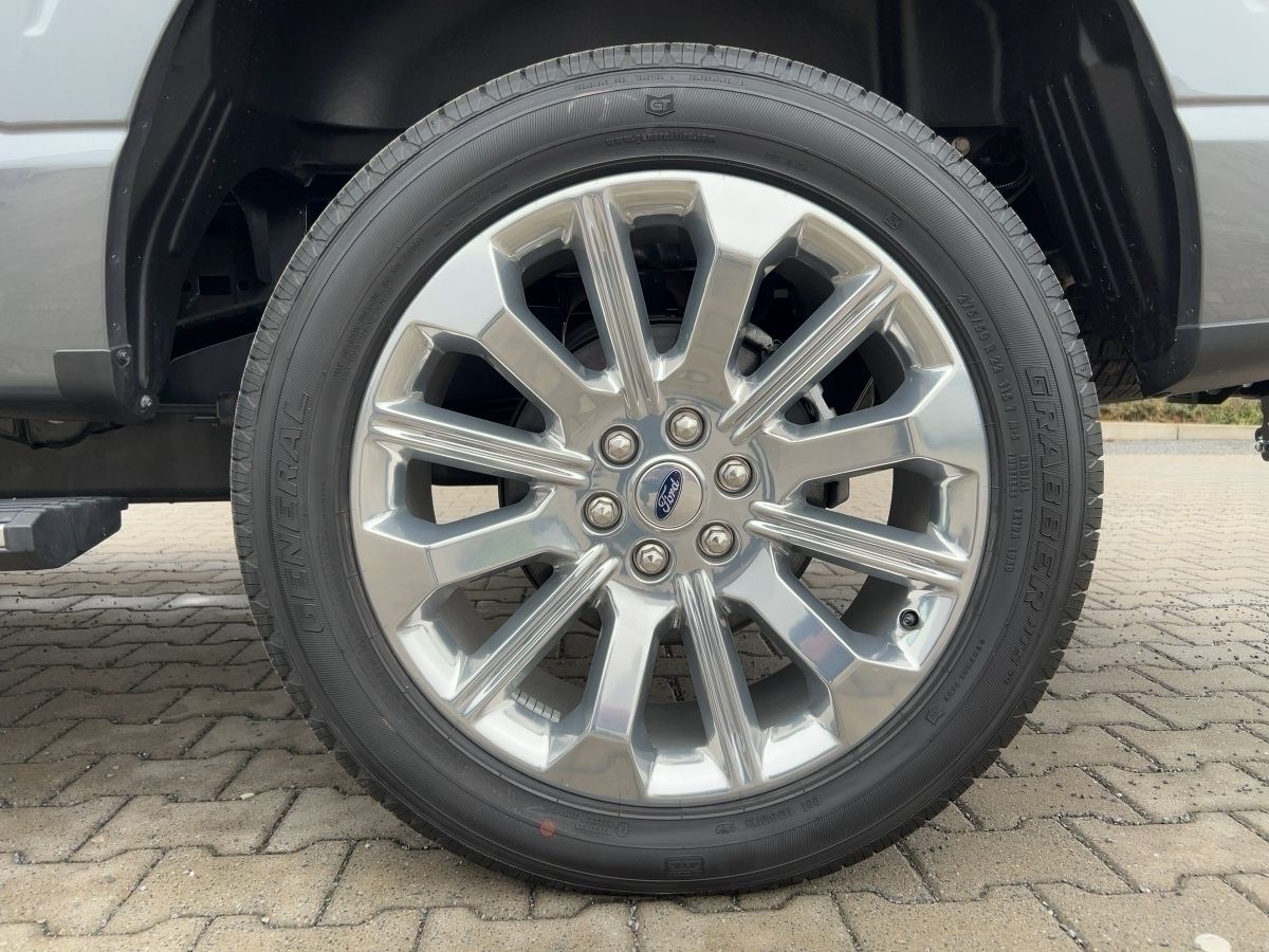 Ford F-150 SuperCrew Hybrid - Samsaru's Car Outlet