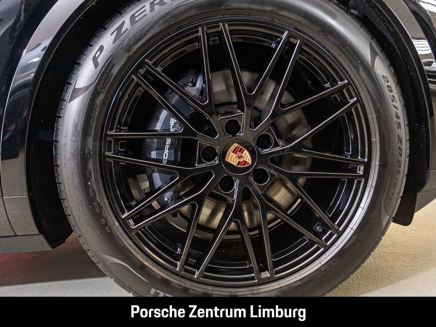 Porsche Cayenne E-Hybrid Coupe Black Edition Burmester