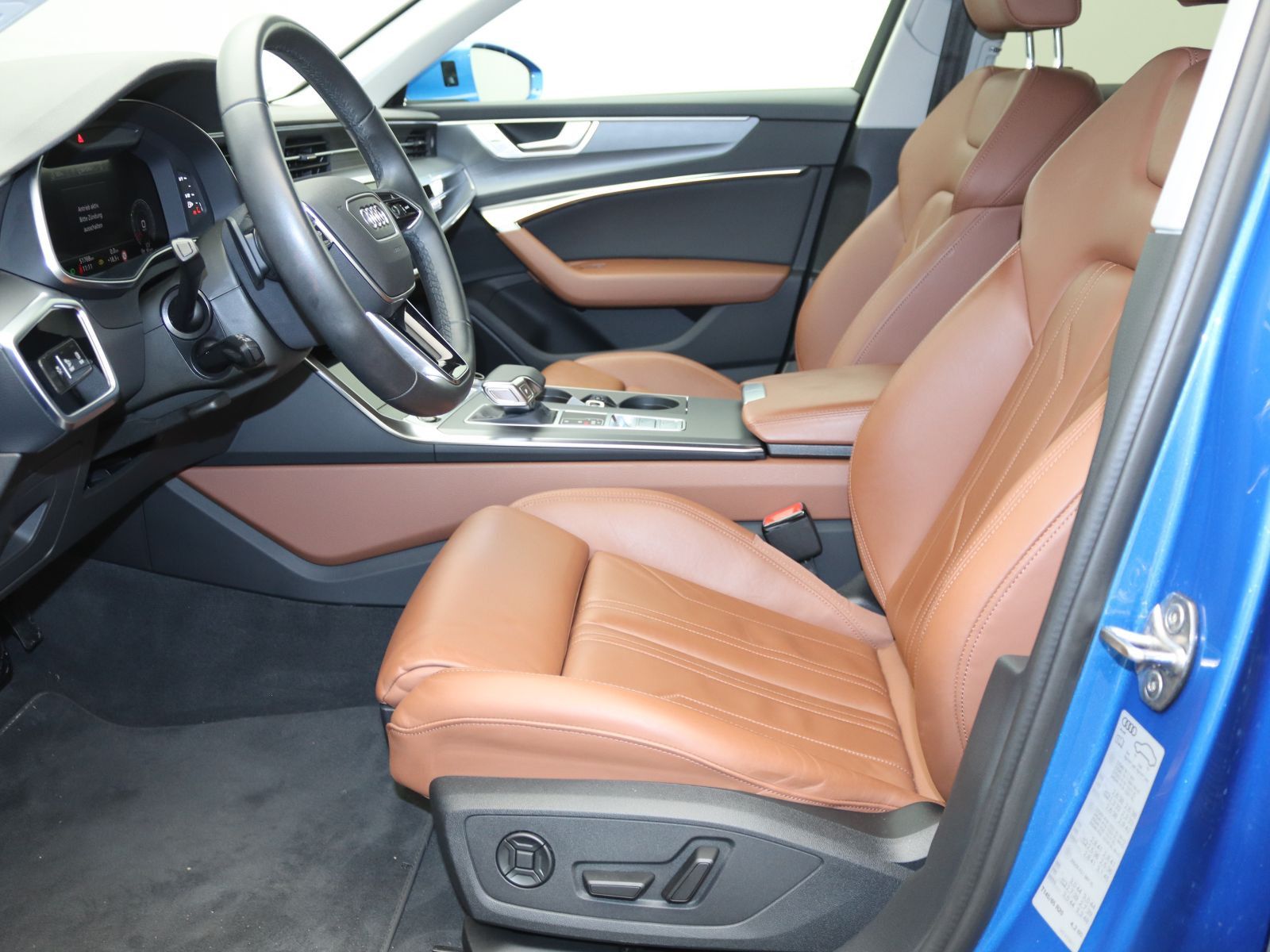 Audi A6 Avant S-Line 50TDI quattro / Standh, AHK, LED