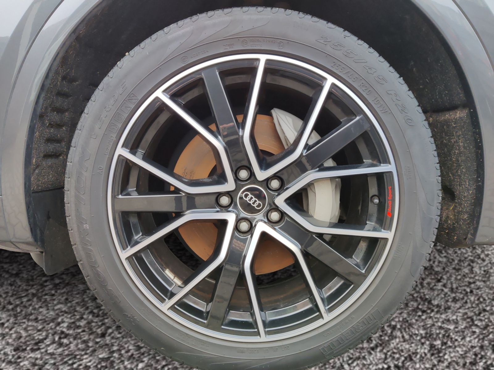 Audi Q5 55 TFSIe S line quattro S tronic Matrix AHK