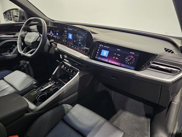 Audi Q5 TFSI S Line Pano Beifahrerdis.AHK 360'' 20 Zo