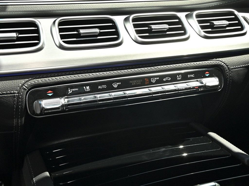 Mercedes-Benz GLE 450 d 4M AMG Line AHK HUD Luftf Night Distr