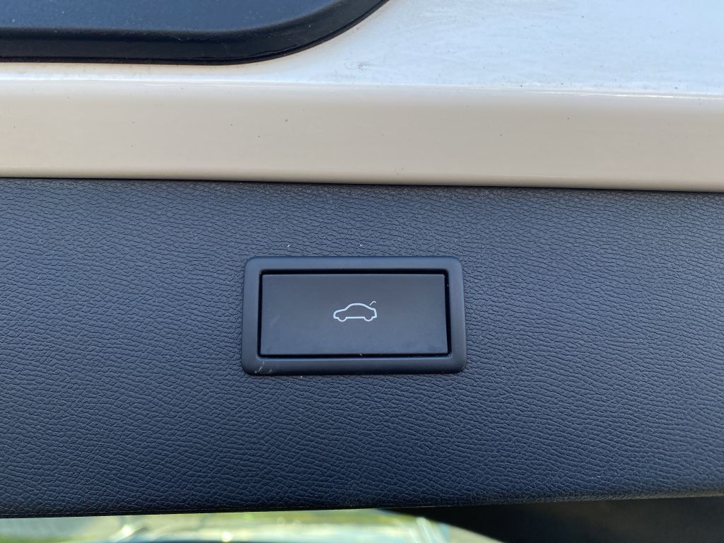 Cupra Formentor VZ 1.4 e-Hybrid DSG - Samsaru's Car Outlet