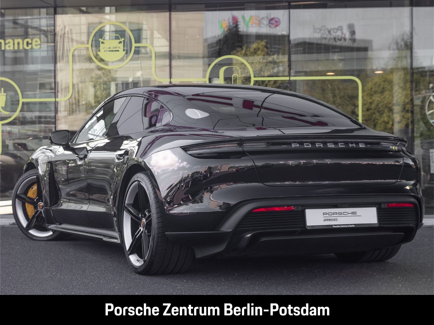 Porsche Taycan Turbo S BOSE Sport-Chrono Paket LED-Matri
