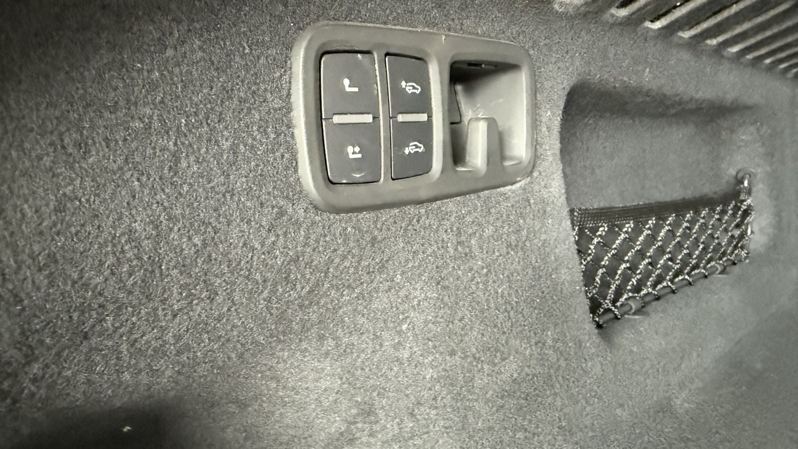 Audi Q8 50 TDI Q|S LINE - Samsaru's Car Outlet