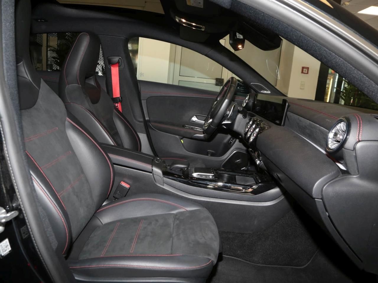 Mercedes-Benz CLA 35 AMG 4M - Samsaru's Car Outlet