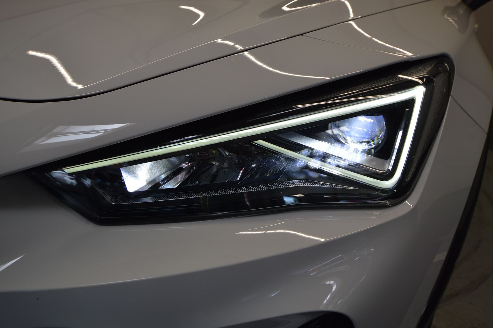 Cupra Formentor 2.0 TSI VZ - Samsaru's Car Outlet