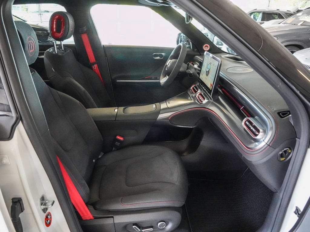 Smart #1 BRABUS-PANO-MEMORY-HEAD-UP-LED-KAM-SOUND