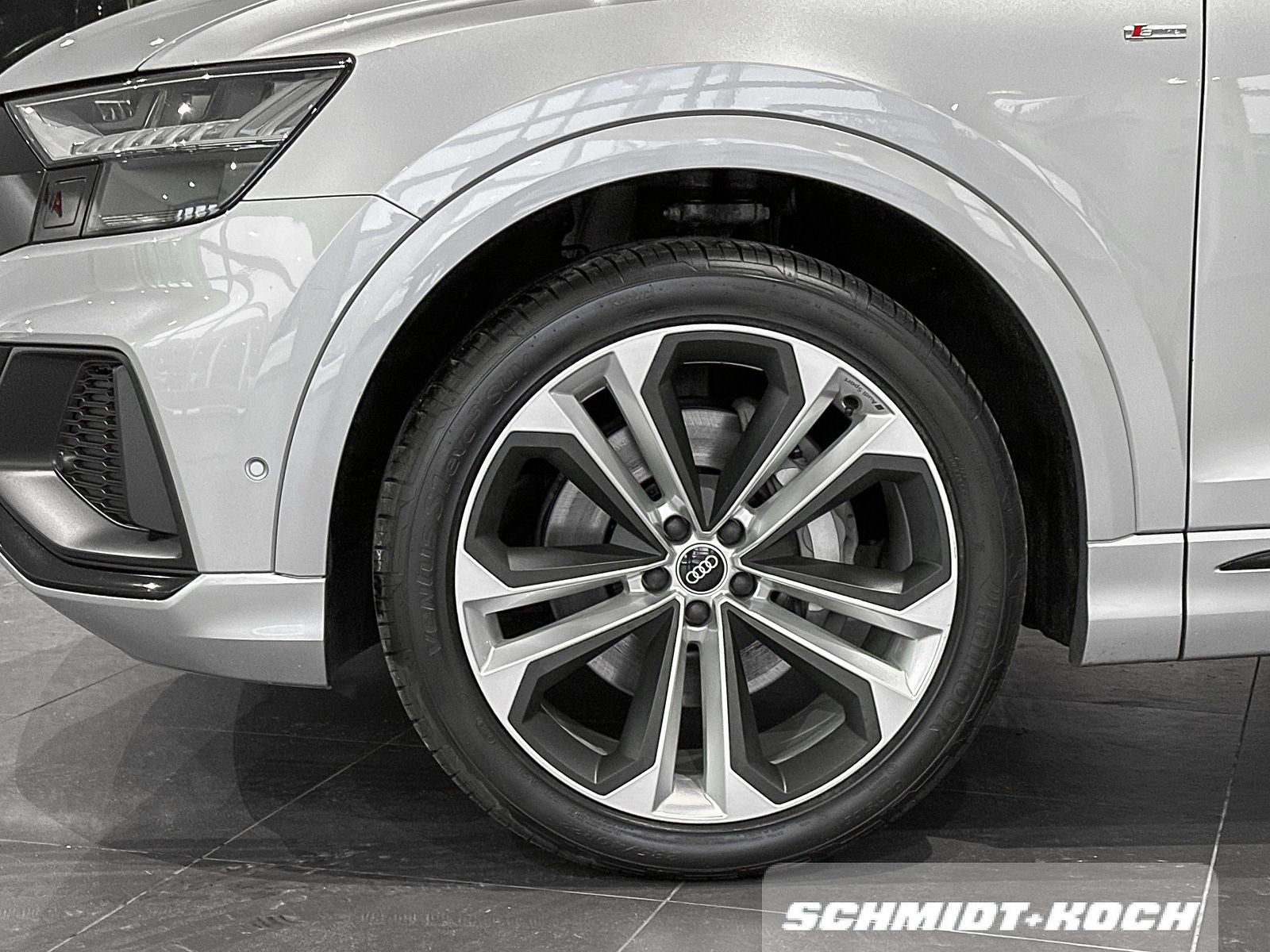 Audi Q8 SUV 50 TDI S-LINE LUFT STANDH. RAUTEN PANO.