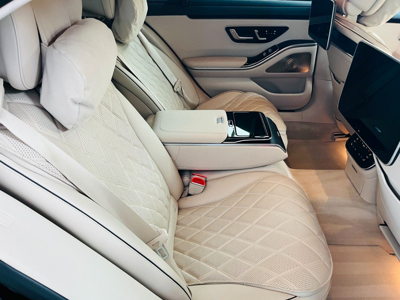 Mercedes-Benz S 400 d 4Matic L - Samsaru's Car Outlet