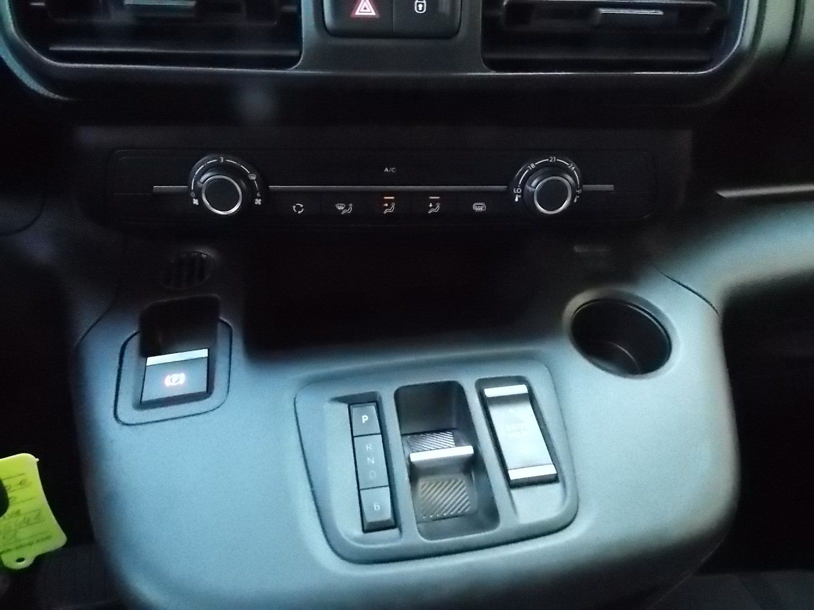 Opel Combo-e Cargo Edition - Samsaru's Car Outlet