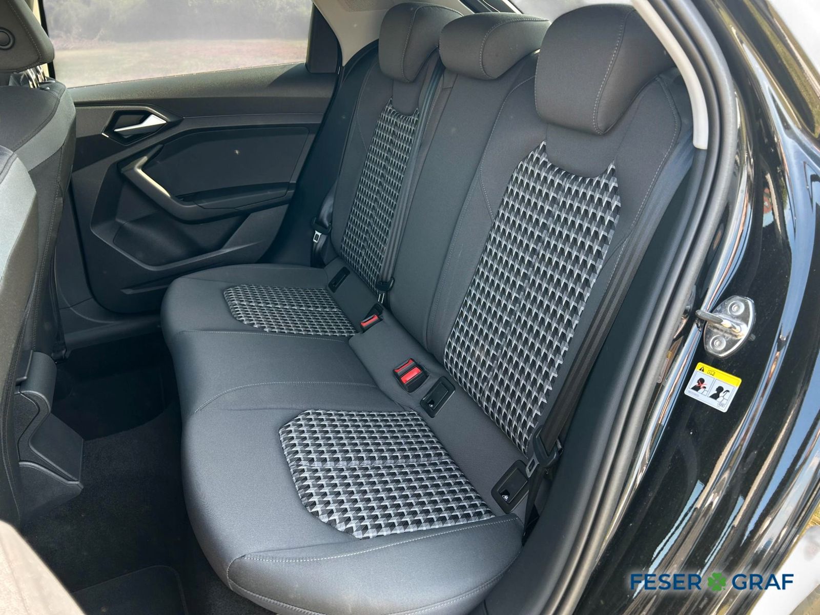 Audi A1 Sportback S line 30TFSI S tronic - Samsaru's Car Outlet