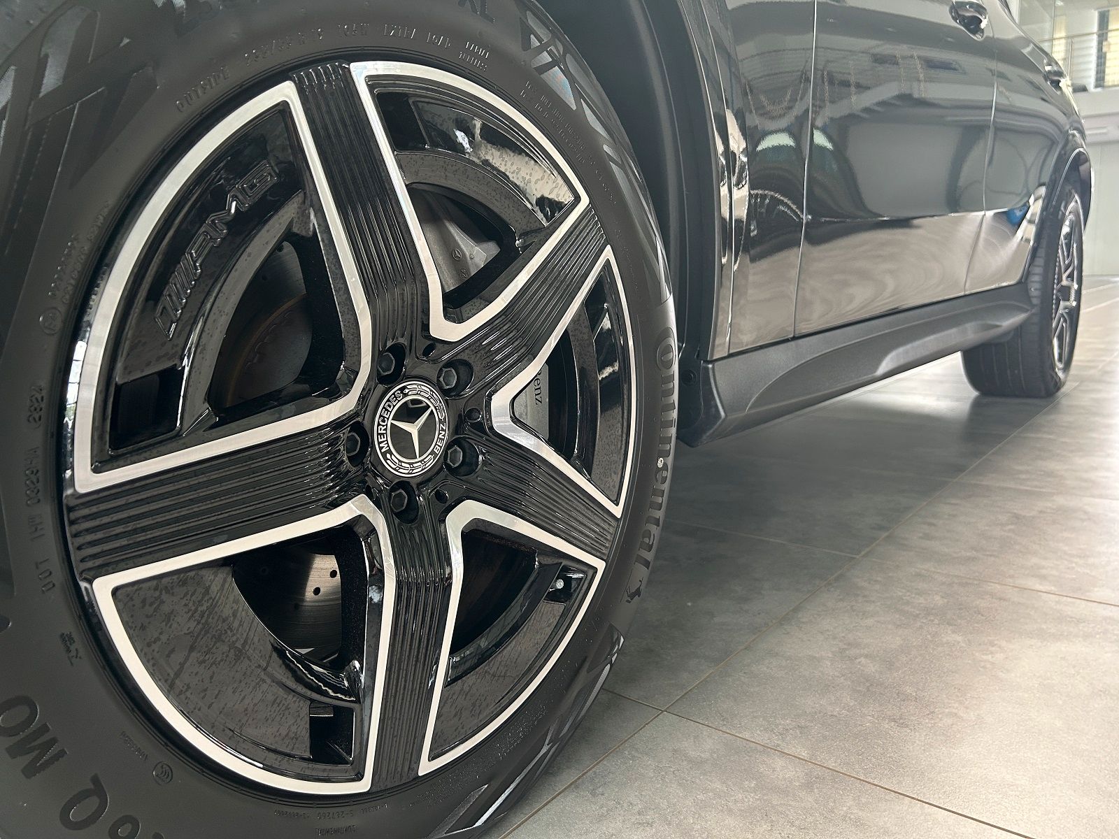 Mercedes-Benz GLC 300 e 4M AMG - Samsaru's Car Outlet