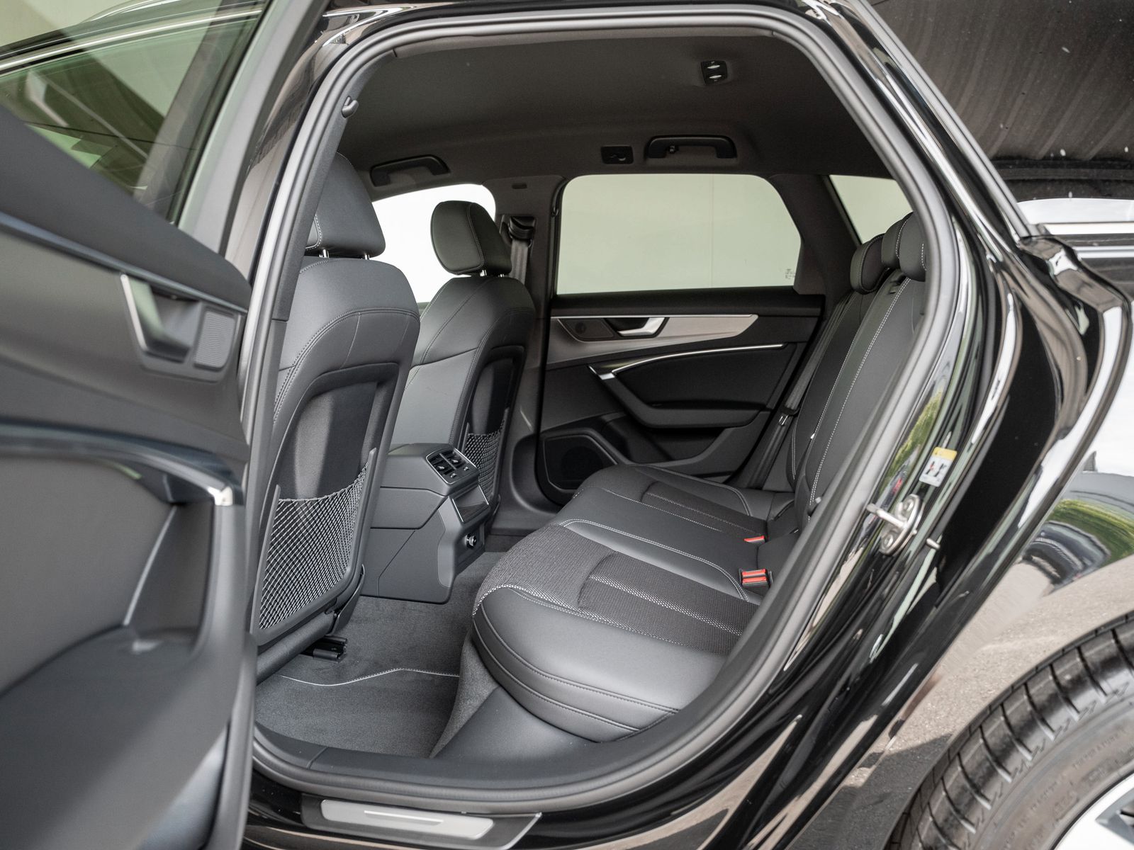 Audi A6 Avant 40 TDI S-Line Quattro S tronic - Samsaru's Car Outlet