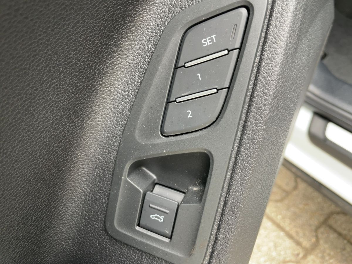 Audi Q3 Sportback 40 TDI quattro S-Line - Samsaru's Car Outlet
