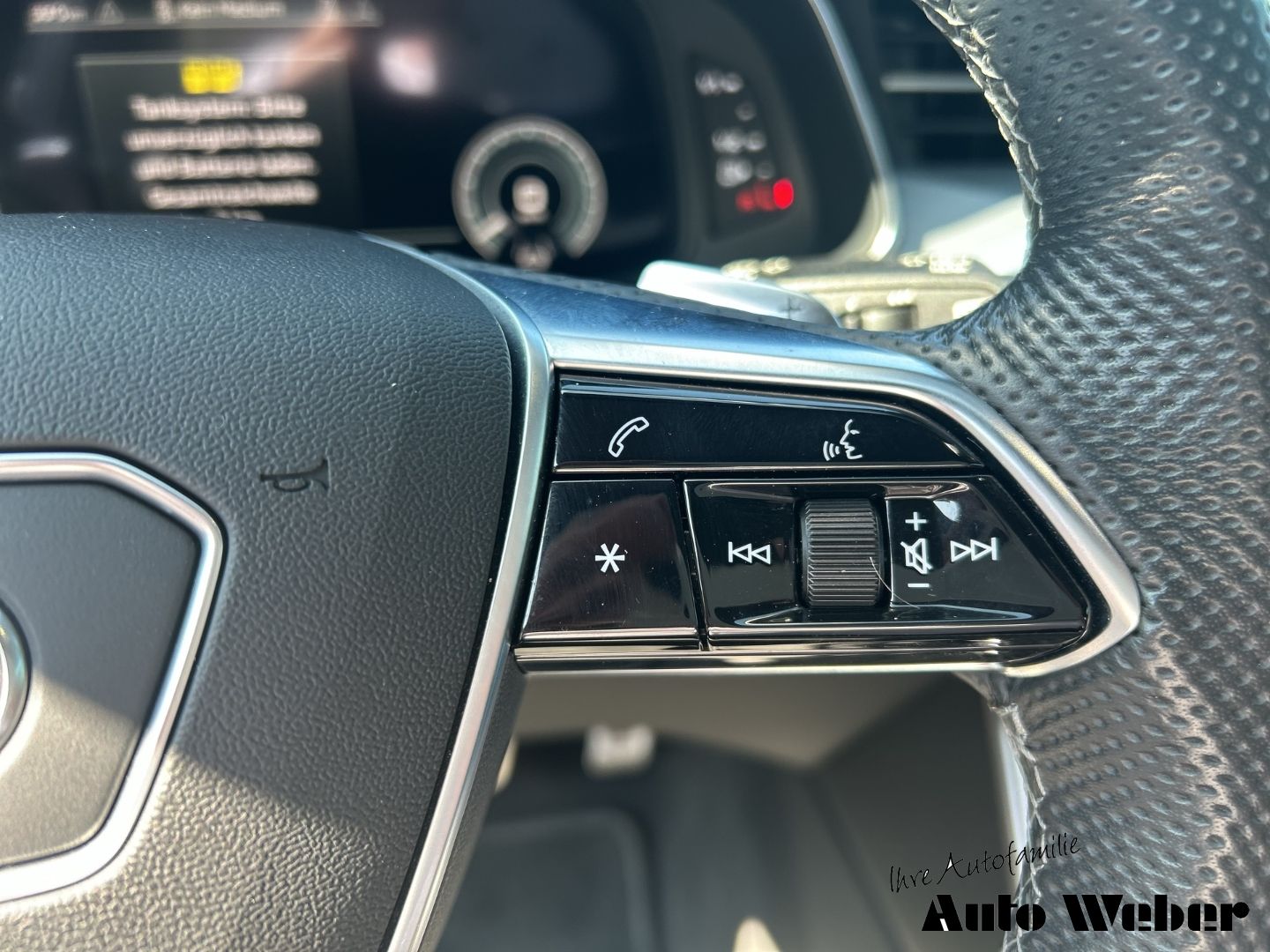 Audi A6 50TFSIe quattro S-line - Samsaru's Car Outlet
