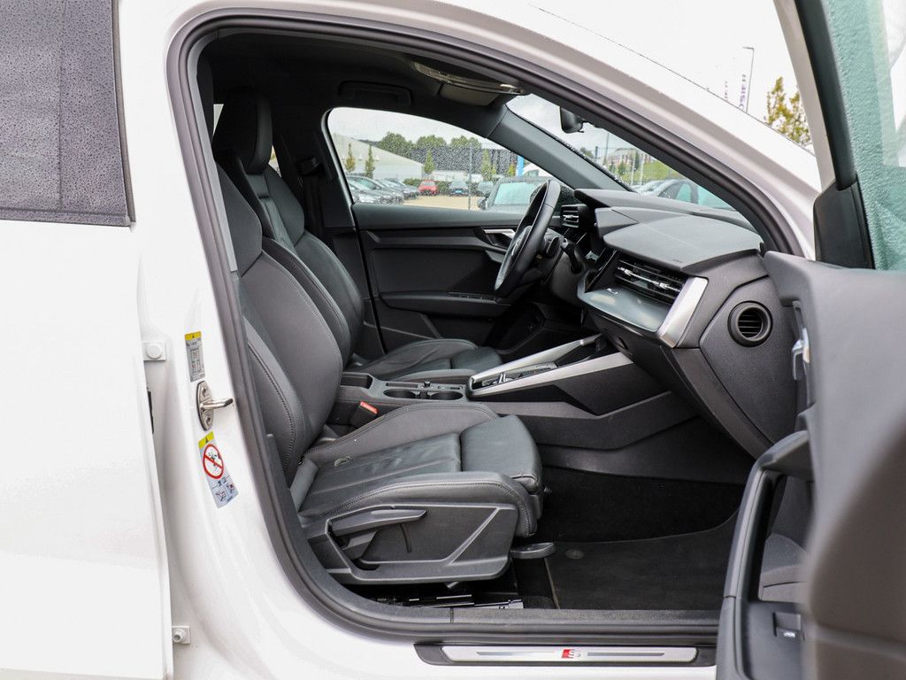 Audi A3 Sportback S line 45 TFSI e S tronic LED SHZ