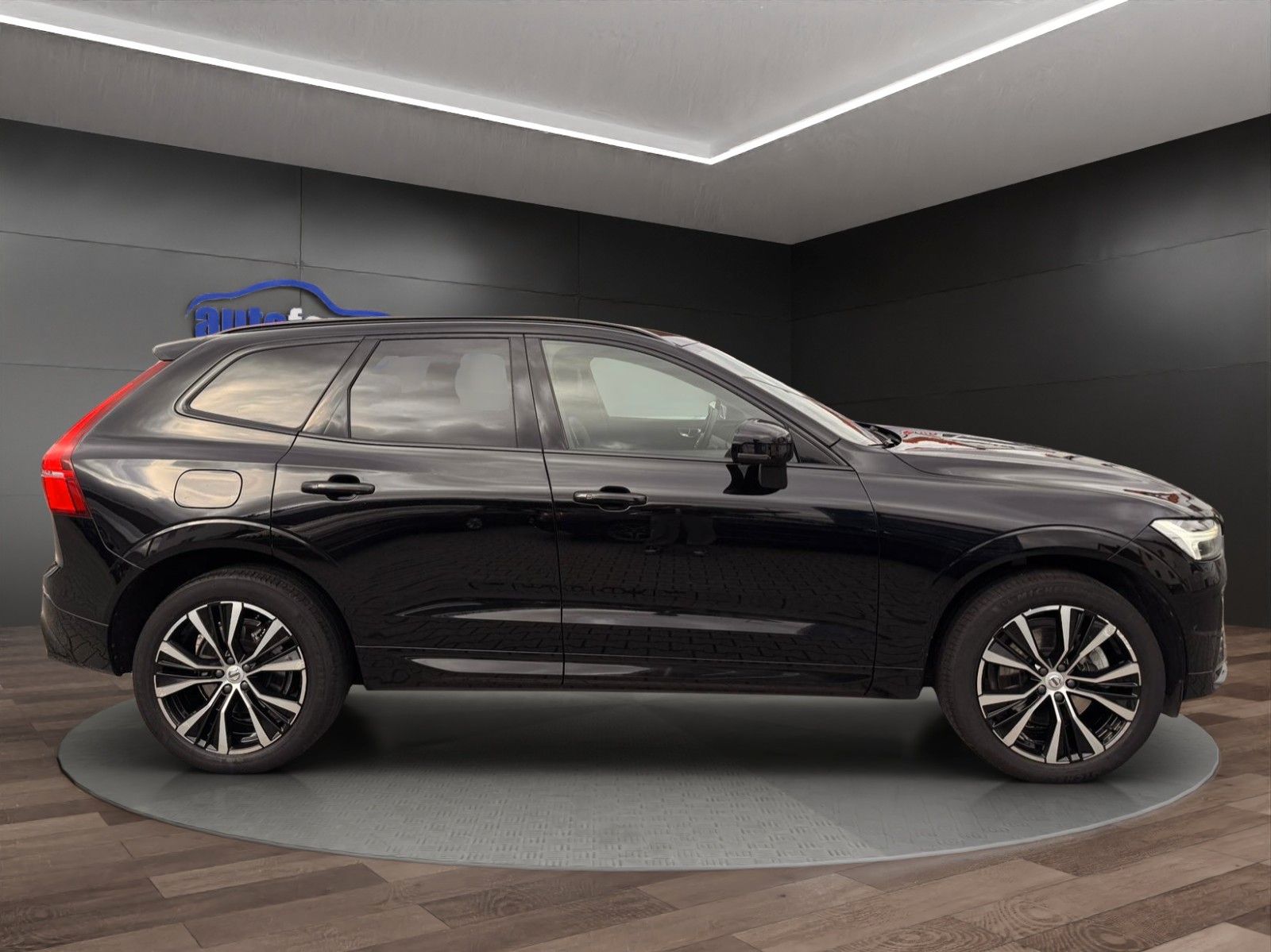 Volvo XC60 Ultimate Dark AWD AHK°PANO°HUD°360°STANDHZG