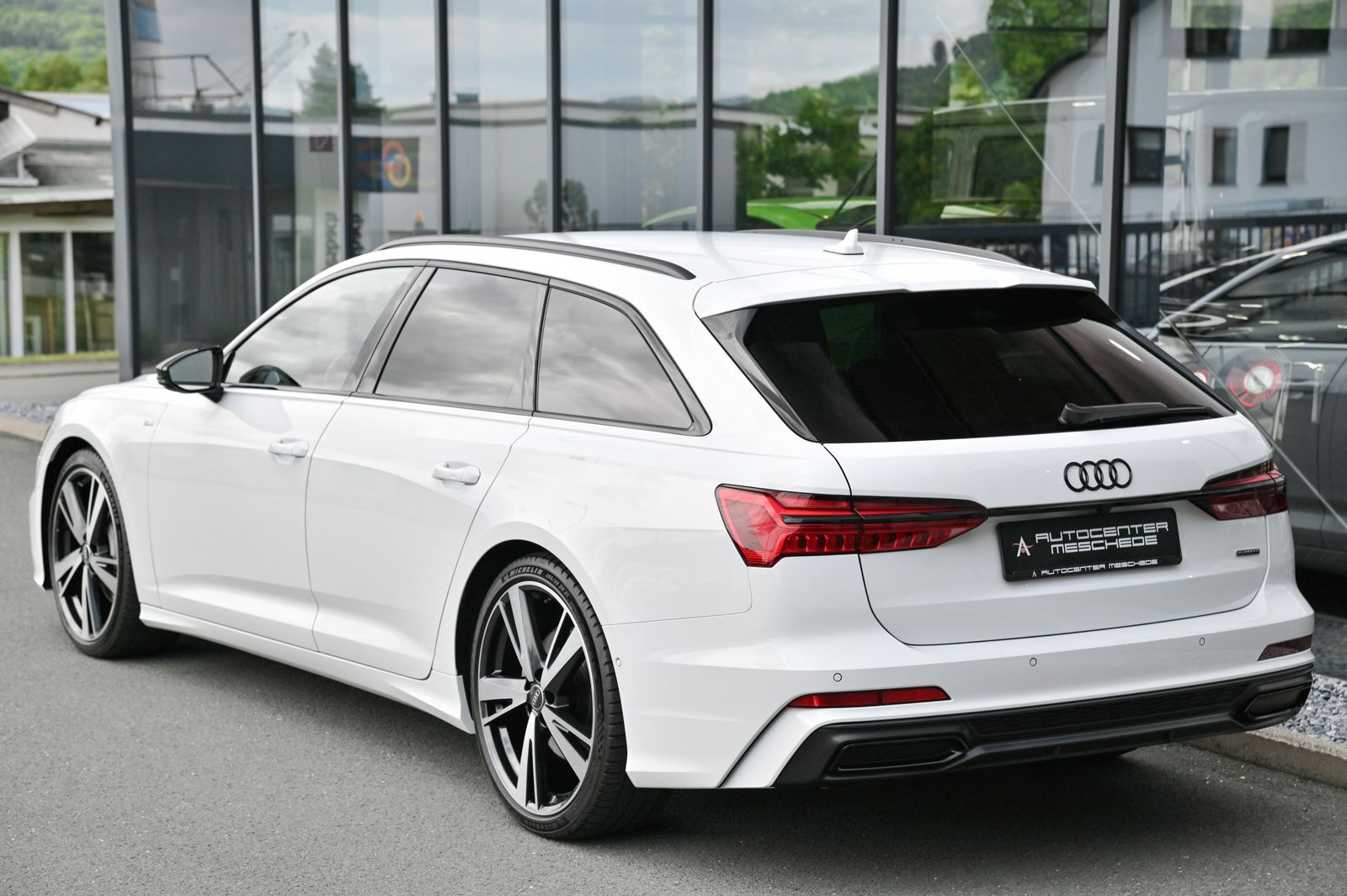 Audi A6 Avant 50 TDI quattro S line - Samsaru's Car Outlet