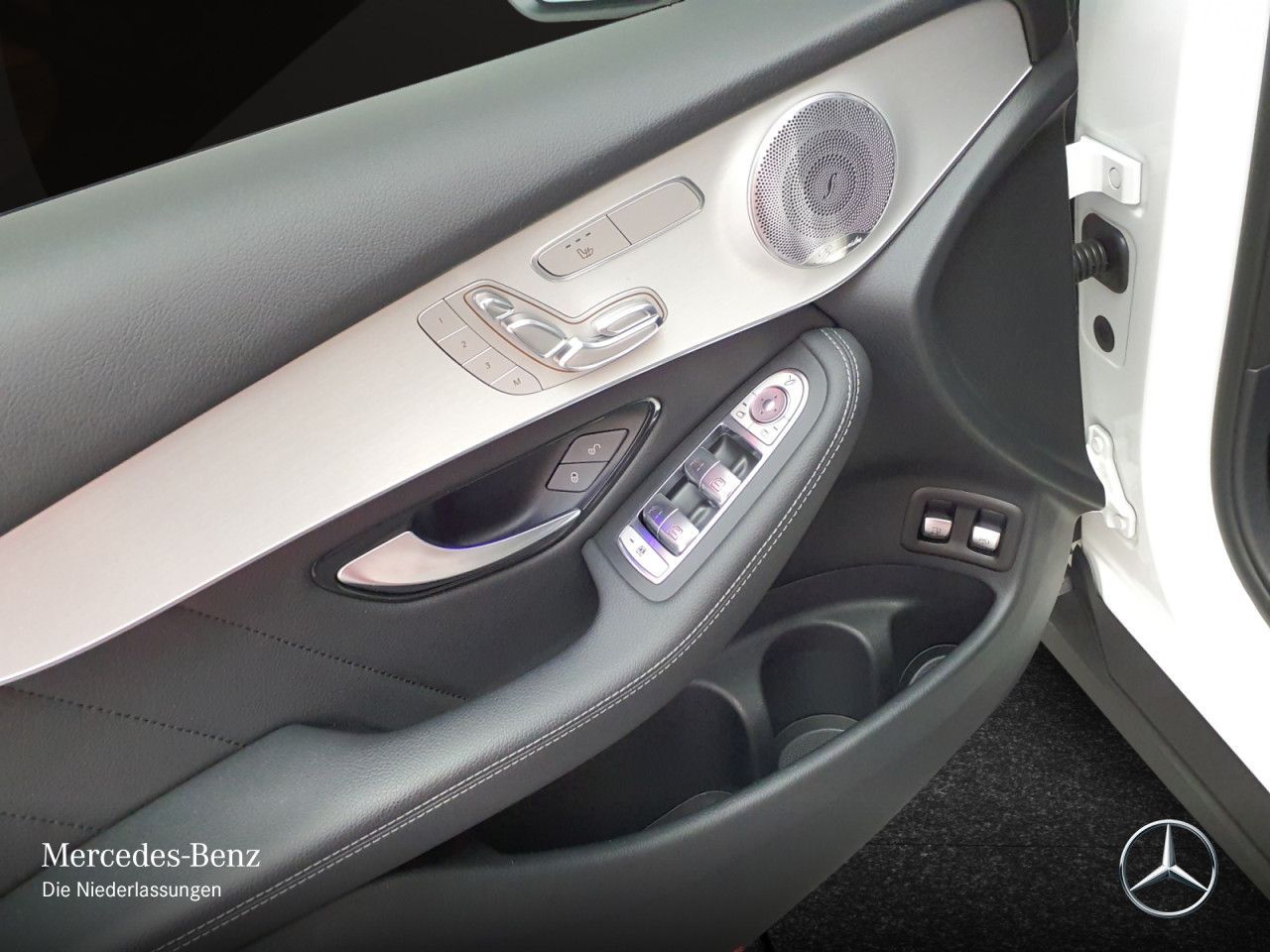 Mercedes-Benz GLC 300 e 4M AMG - Samsaru's Car Outlet
