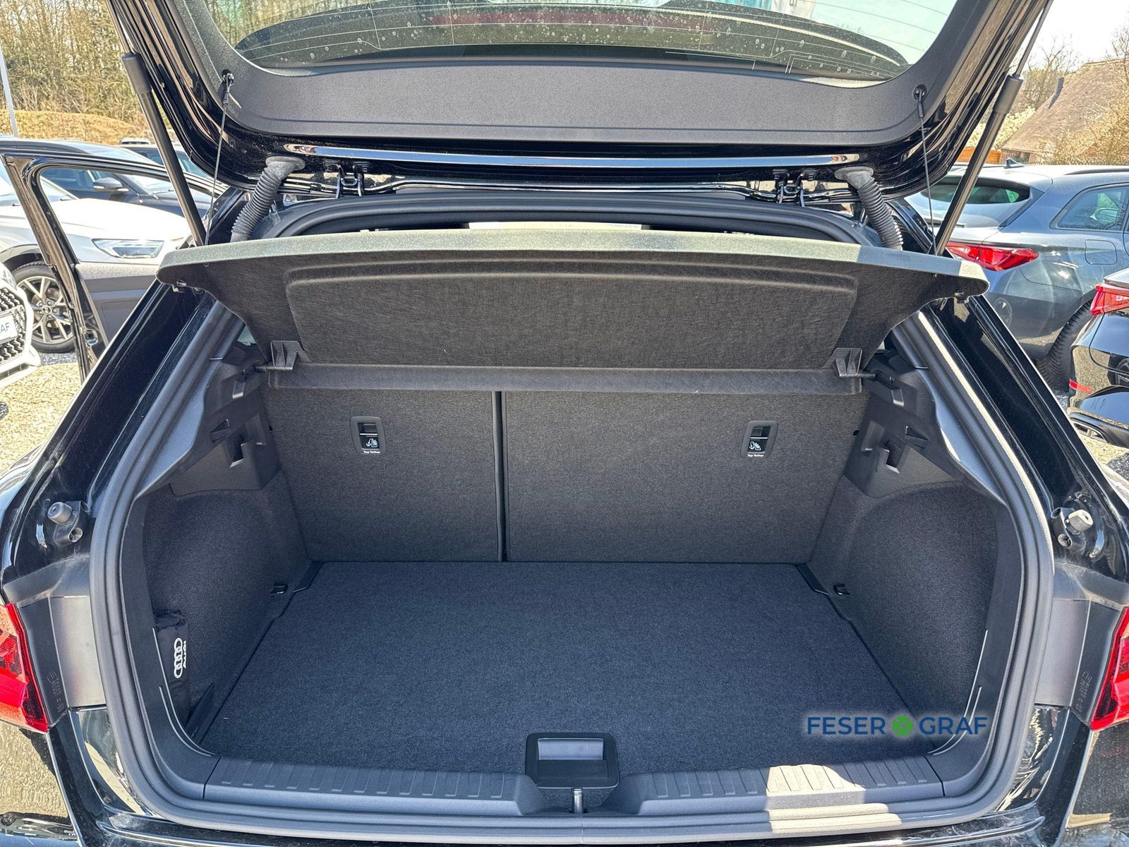 Audi A1 Sportback 40 TFSI S-LINE S-tronic - Samsaru's Car Outlet