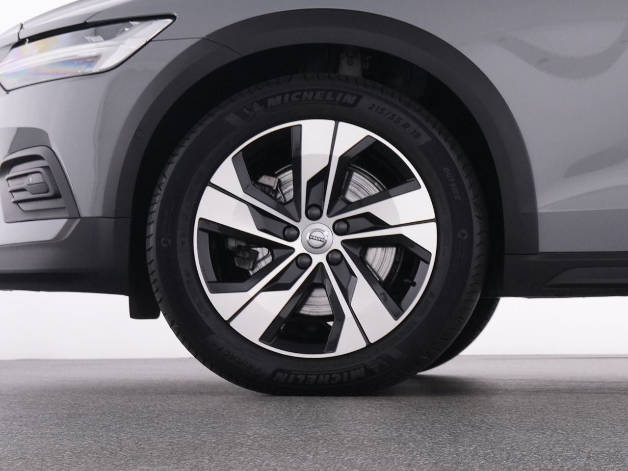 Volvo V60 Cross Country B4 AWD Plus+WINTERPAK+RFK+