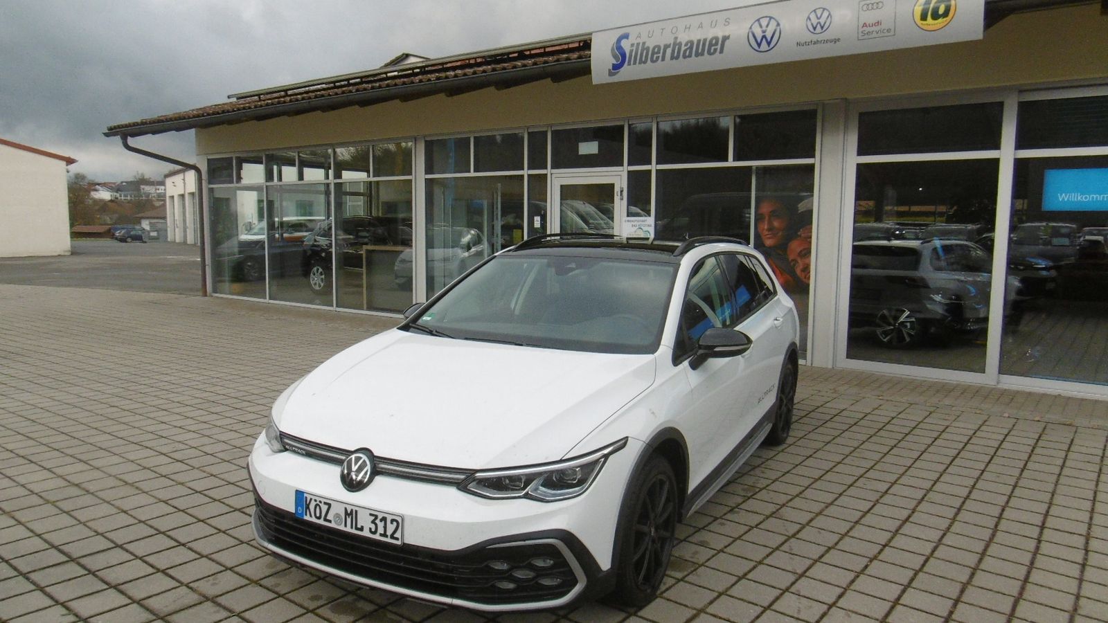 Volkswagen Golf Variant Alltrack 2.0 TDI 4motion Alltrack - Samsaru's Car Outlet