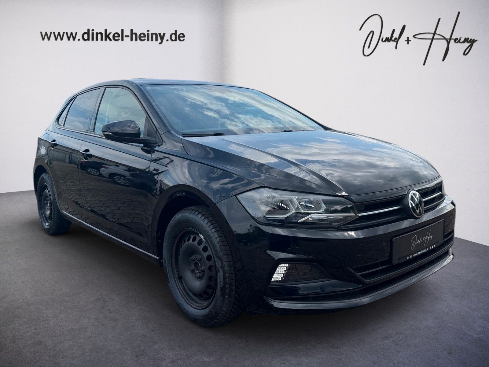 Volkswagen Polo VI Comfortline 1.0TSI - Samsaru's Car Outlet