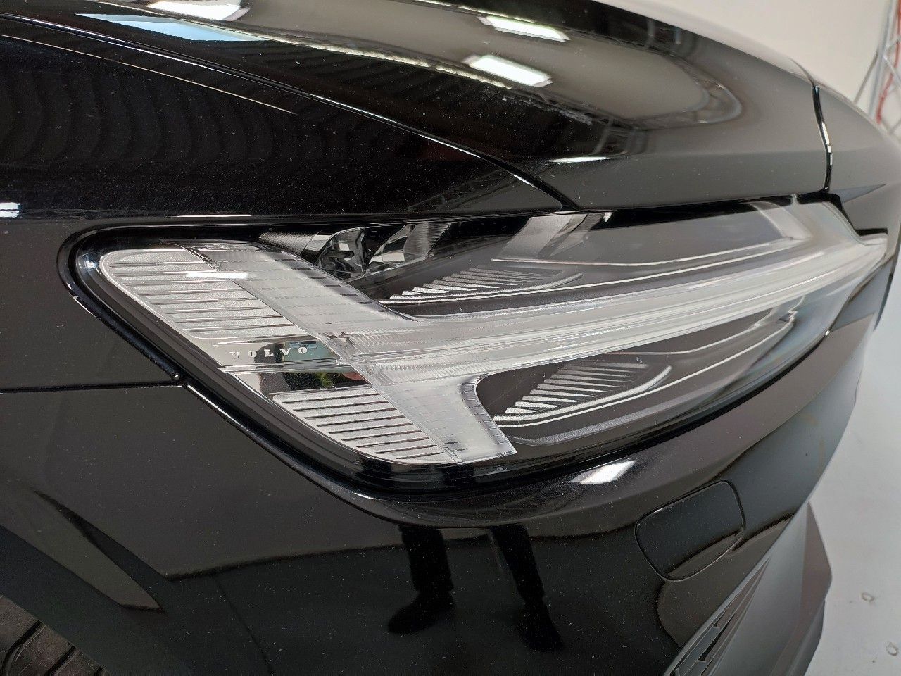Volvo S60 T8 Lim. R Design Recharge Plug-In Hybrid AWD