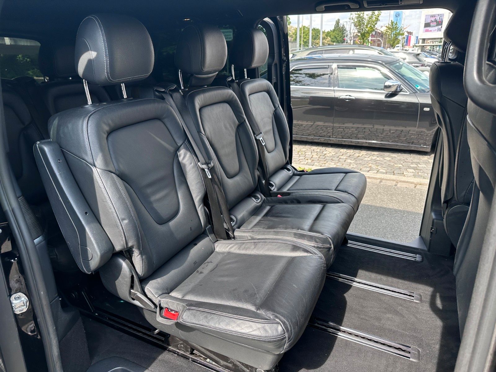 Mercedes-Benz V 250 - Samsaru's Car Outlet