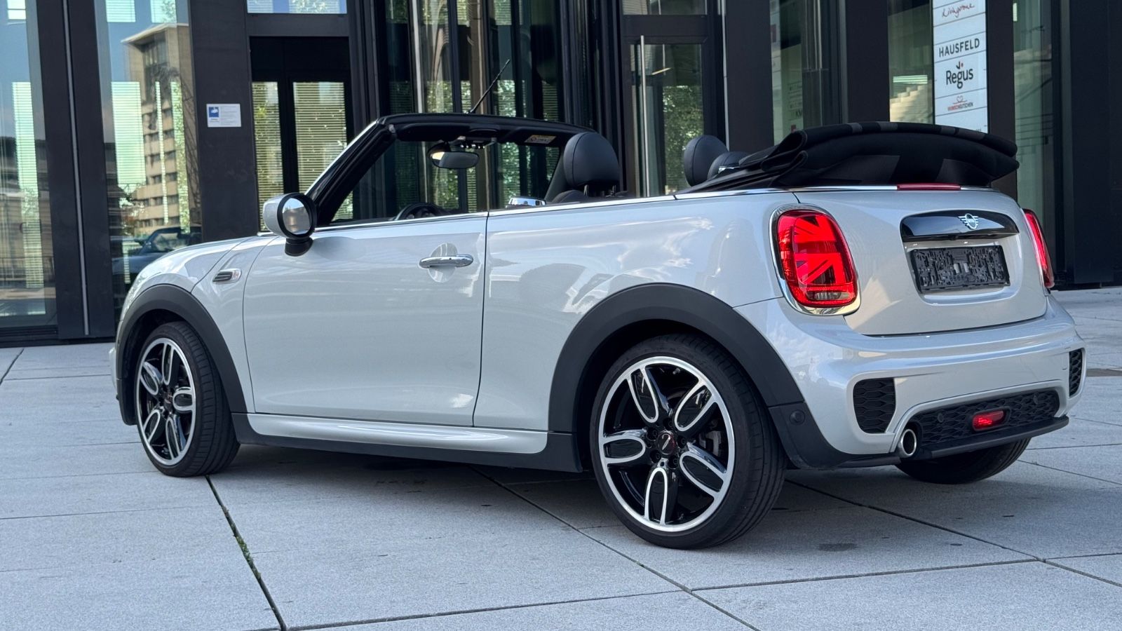MINI Cabrio John Cooper Works - Samsaru's Car Outlet