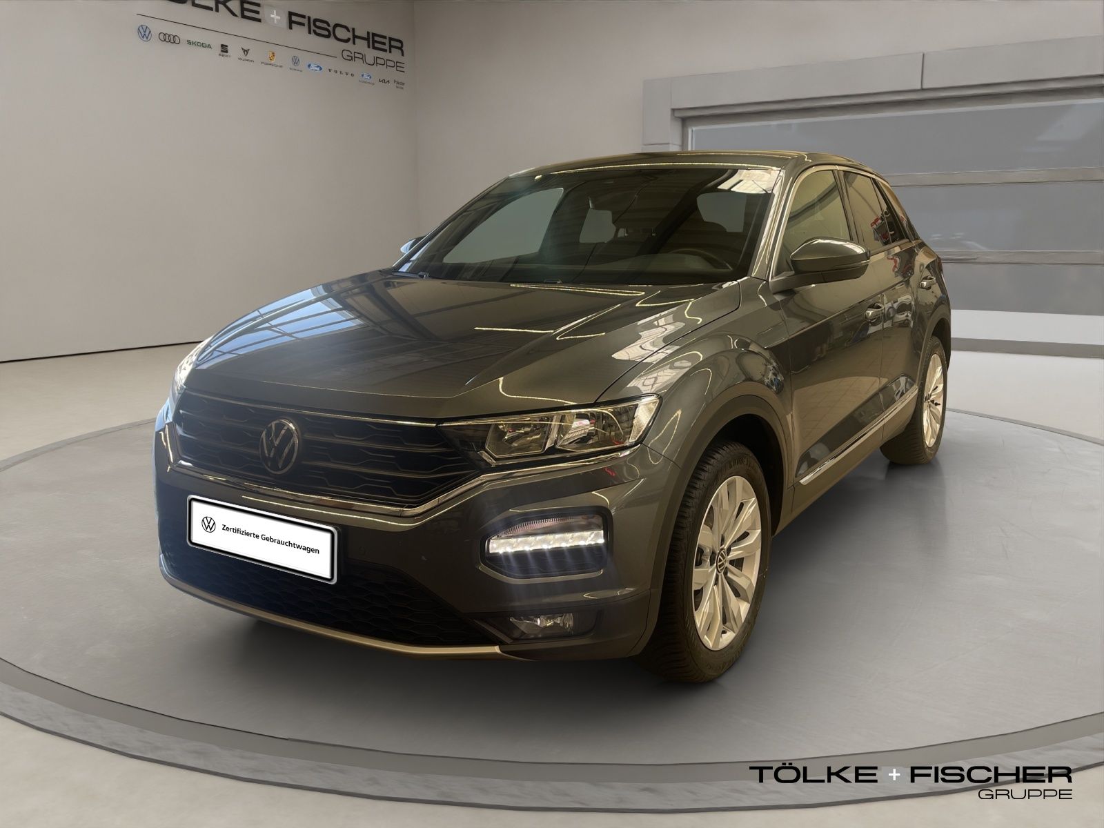 Volkswagen T-Roc 1.5 TSI Sport - Samsaru's Car Outlet