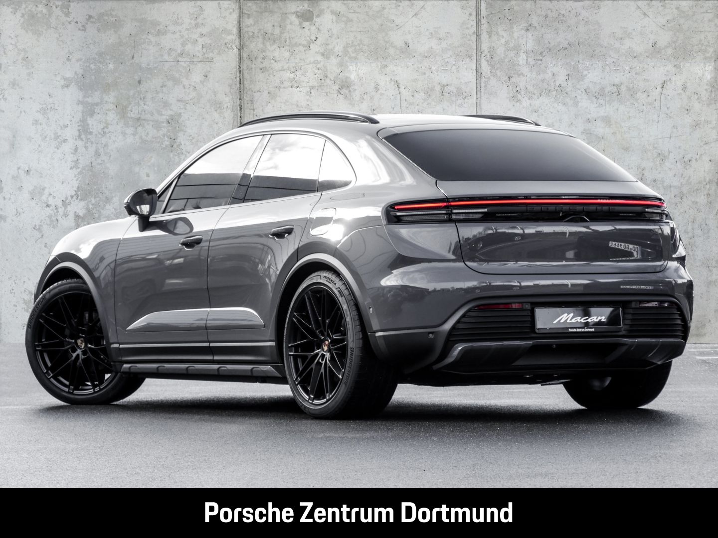 Porsche Macan 4 BOSE Surround-View Panorama Luftfederung