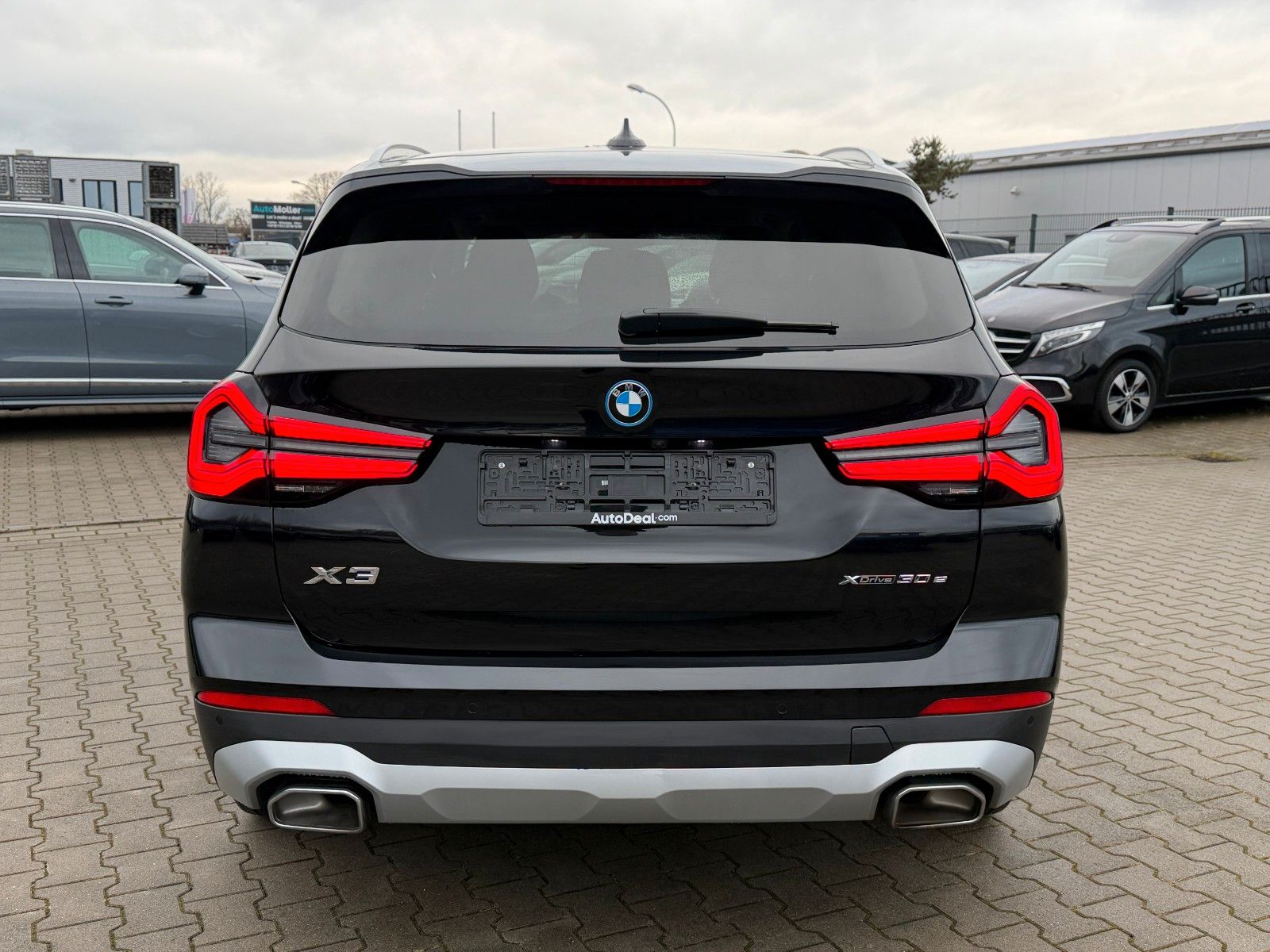 BMW X3 xDrive30e*Sportsizte*Leder*Nachlakierungsfrei