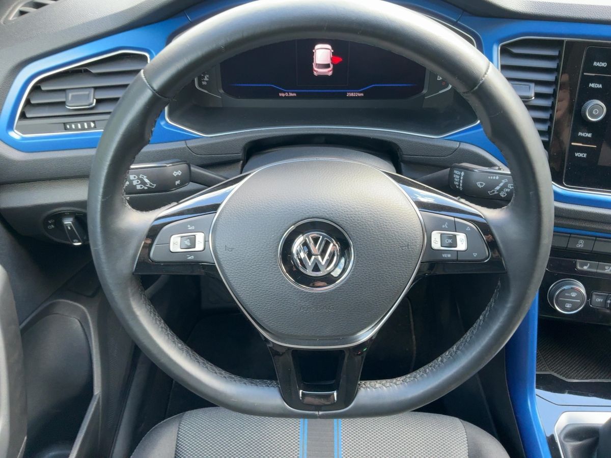 Volkswagen T-Roc 1.5 TSI STYLE - Samsaru's Car Outlet