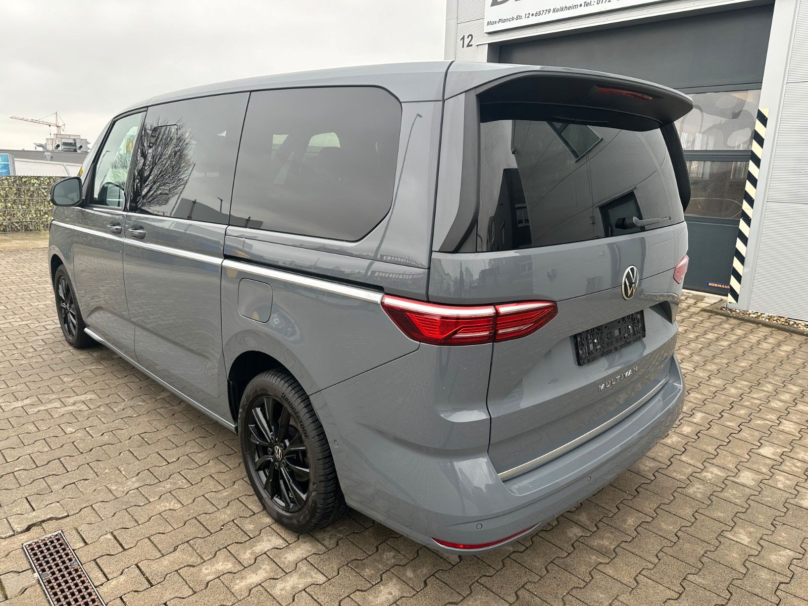 Volkswagen T7 Multivan - Samsaru's Car Outlet