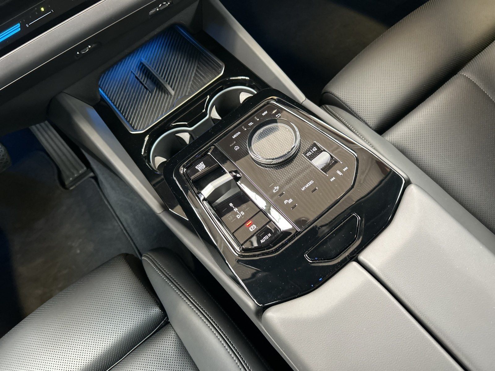 BMW 520i Touring Inkl. € 1.190 Zubehörbonus* Head-Up