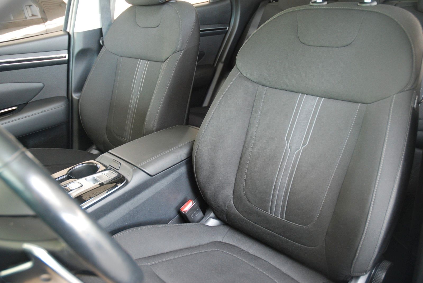 Hyundai TUCSON 1.6 T Plug-in 4WD - Samsaru's Car Outlet