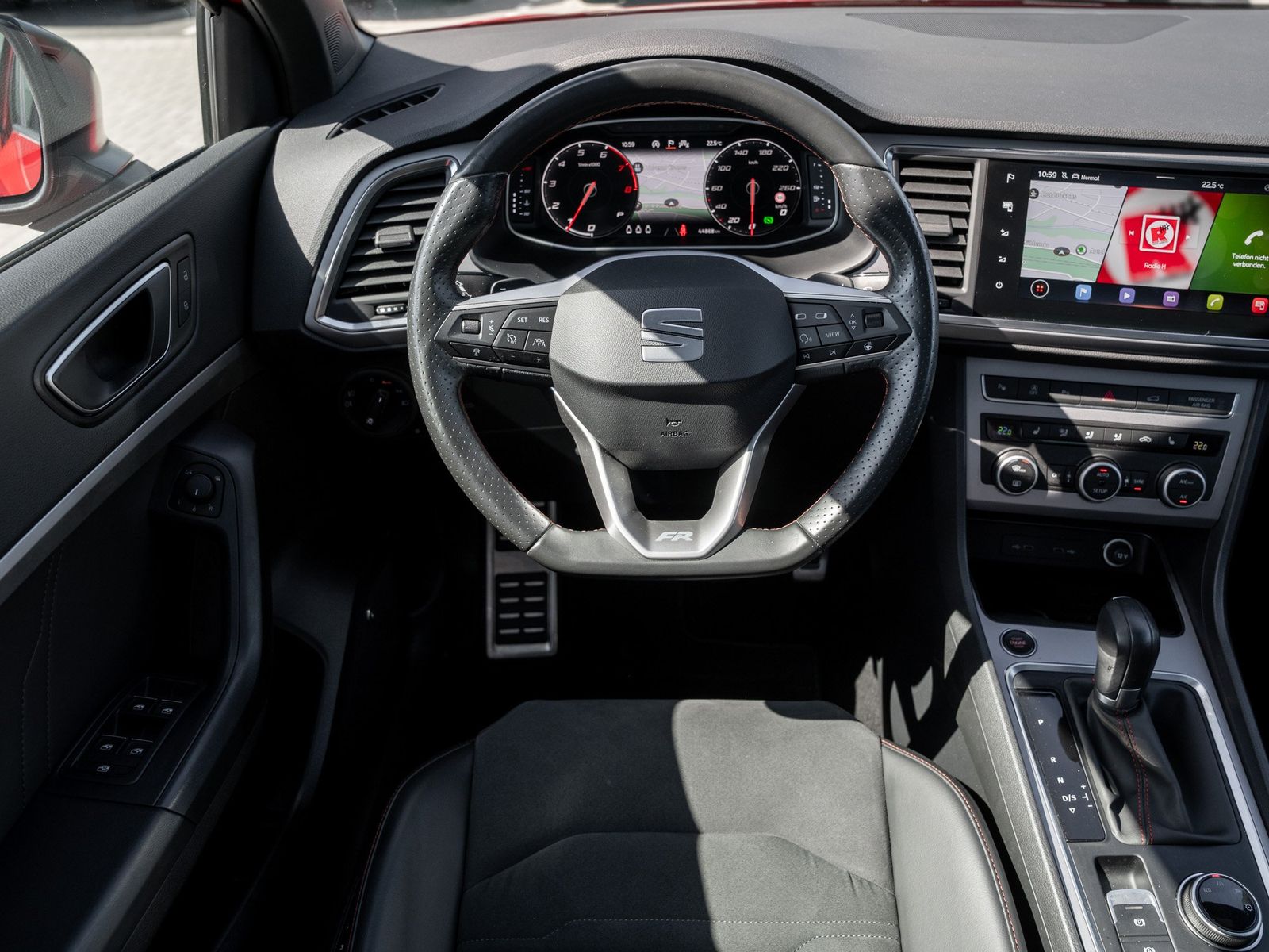 Seat ATECA FR 1.5 TSI DSG AHK Kam. Navi Pano Sportp.